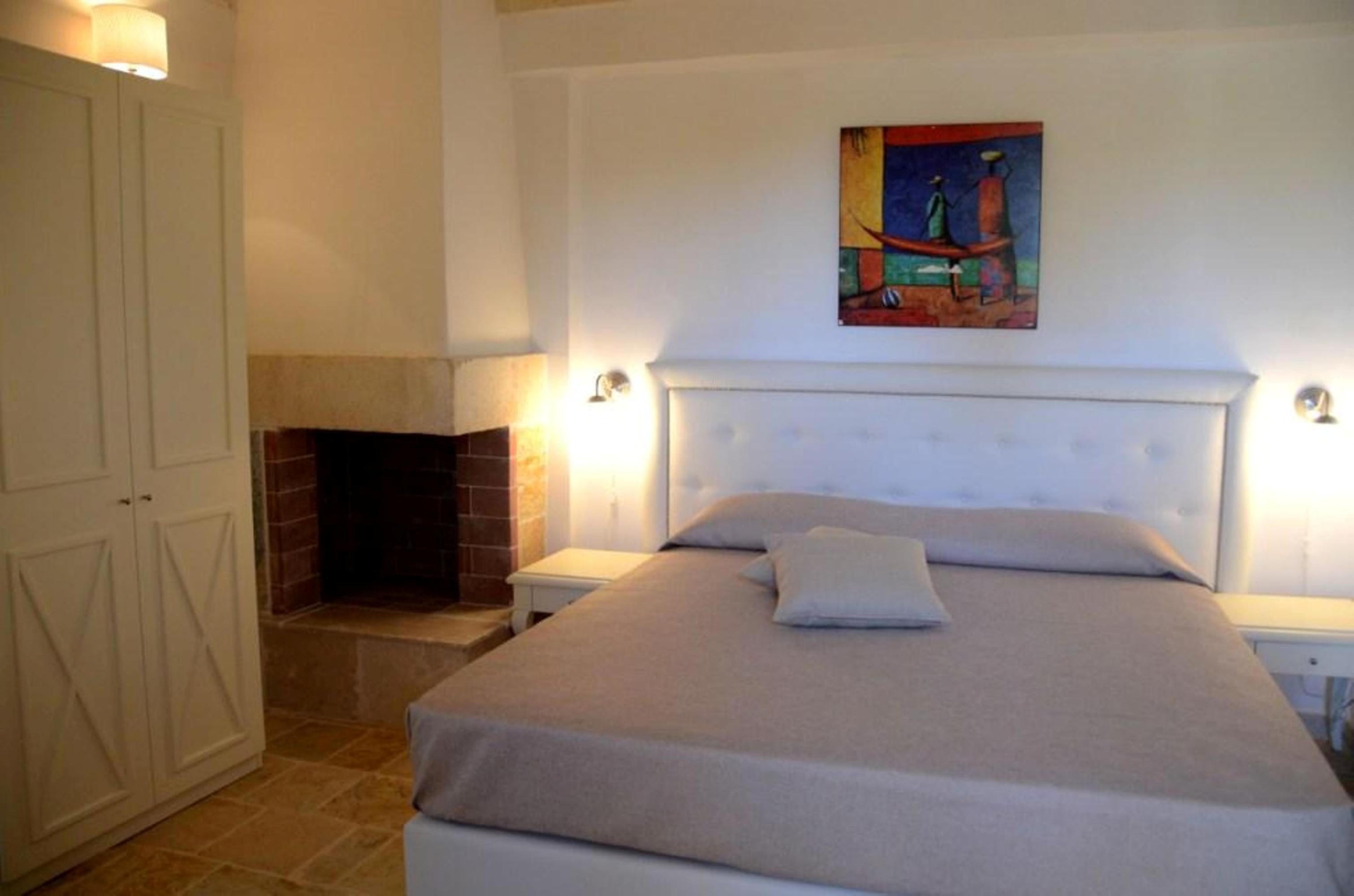 อกรีตูริสโม มาสเซเรีย ซาน เลโอนาร์โด โฮเต็ล Villa Savelletri ภายนอก รูปภาพ
