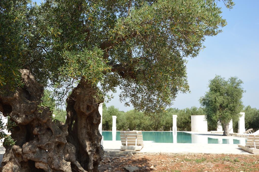อกรีตูริสโม มาสเซเรีย ซาน เลโอนาร์โด โฮเต็ล Villa Savelletri ภายนอก รูปภาพ