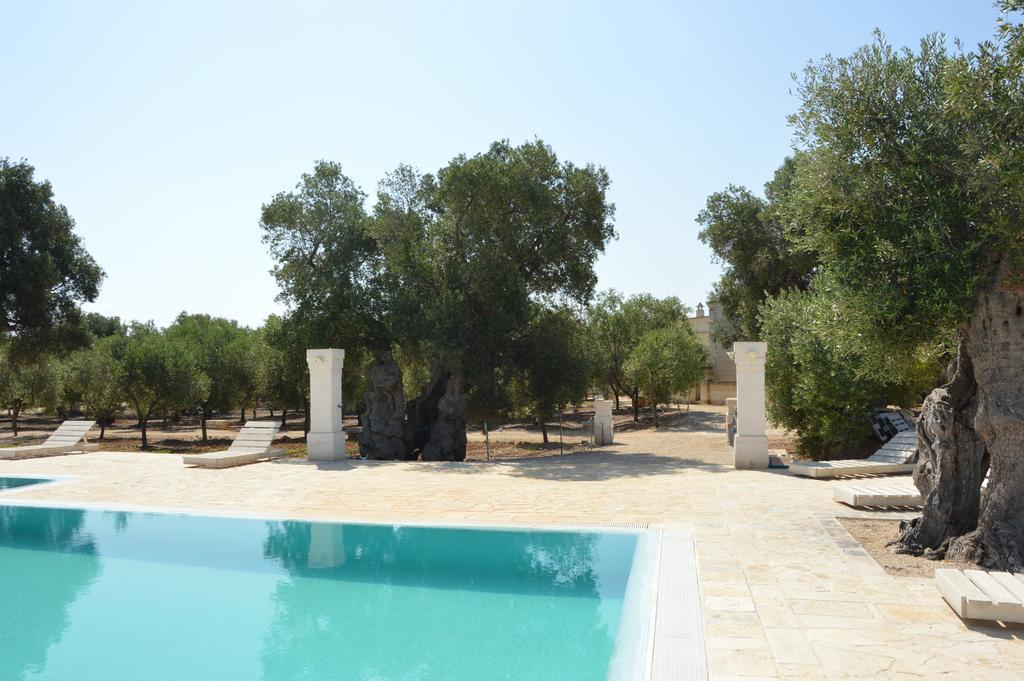 อกรีตูริสโม มาสเซเรีย ซาน เลโอนาร์โด โฮเต็ล Villa Savelletri ภายนอก รูปภาพ