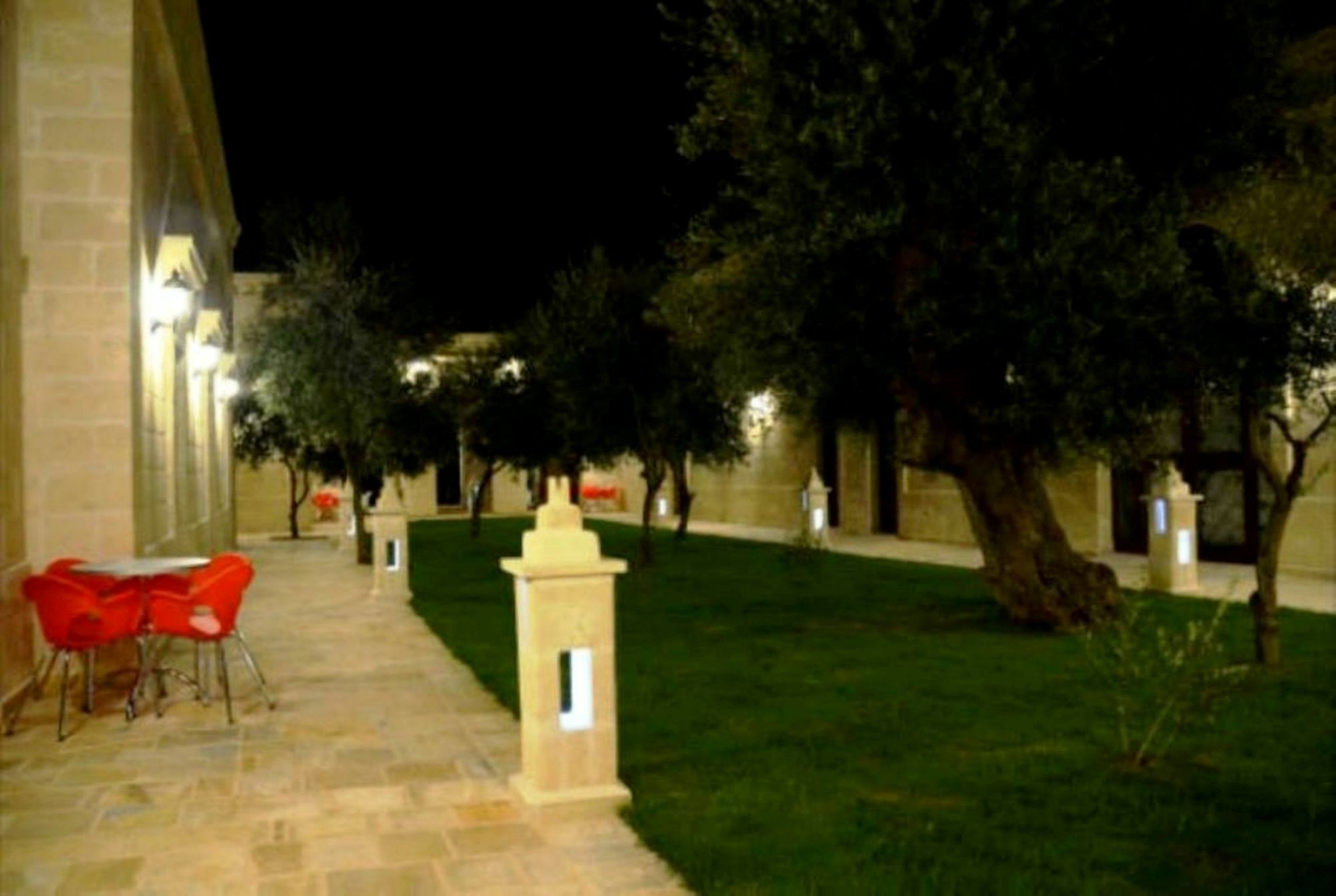 อกรีตูริสโม มาสเซเรีย ซาน เลโอนาร์โด โฮเต็ล Villa Savelletri ภายนอก รูปภาพ